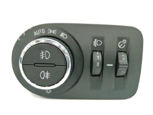 Used Headlight switch OPEL CORSA F (P2JO) [2019-2025]  9038067