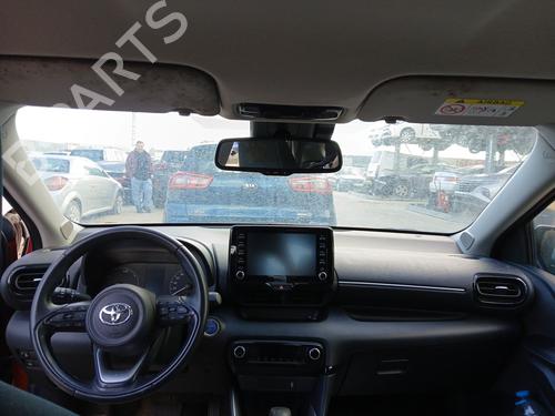 Used Dashboard TOYOTA YARIS (_P21_, _PA1_, _PH1_) 1.5 (MXPA11) (125 hp) 32165401