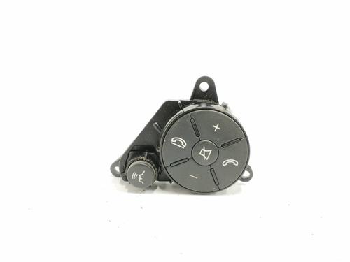 Used Steering wheel controls MERCEDES-BENZ C-CLASS (W204) C 220 CDI (204.002) (170 hp) 11754901