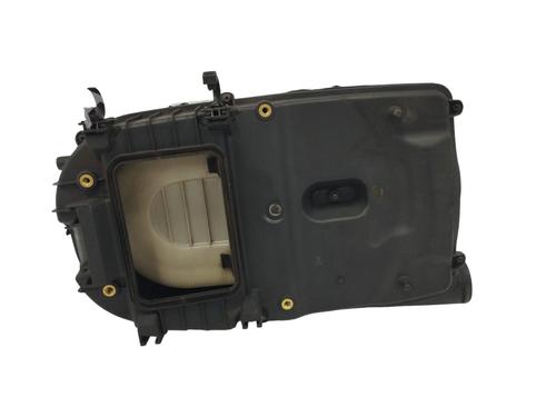 Used Air filter box MERCEDES-BENZ C-CLASS (W204) C 200 CDI (204.001) (136 hp) 15763585