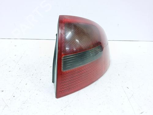 Feu arrière droit AUDI A6 C5 (4B2, 4B4) 1.9 TDI (130 hp) 30770285