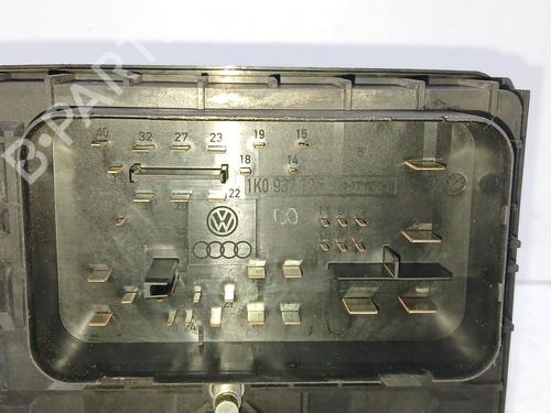 Sikringsdåse VW GOLF V (1K1) 1.9 TDI | BP29828640E1
