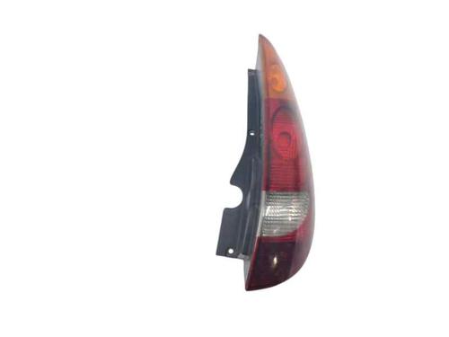 Used Right taillight NISSAN ALMERA TINO (V10) 2.2 dCi (115 hp) 28019651