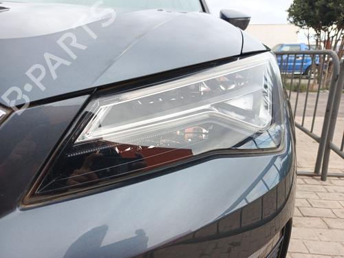 Used Left headlight SEAT ATECA (KH7, KHP) 1.4 TSI (150 hp) 32124897