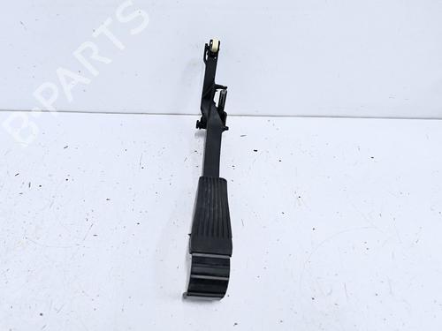 Pedal Pedal MERCEDES-BENZ E-CLASS (W210) E 300 D (210.020) (136 hp) 35799924 35799924