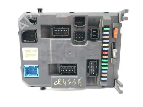 Used Fuse box CITROËN C2 (JM_) 1.1 (60 hp) 9226824