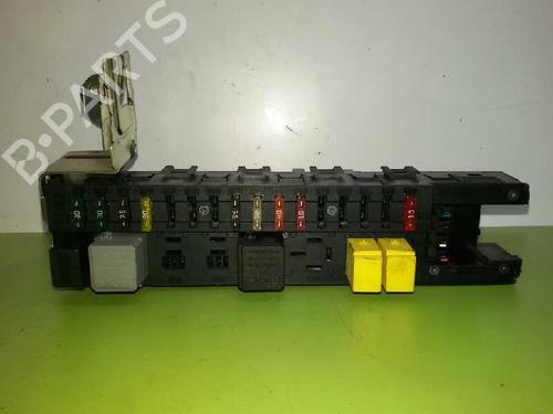 Used Fuse box MERCEDES-BENZ C-CLASS (W203) C 200 CDI (203.007) (122 hp) 2133346