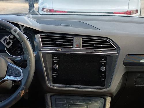 Tableau de bord VW TIGUAN (AD1, AX1) 1.5 TSI (131 hp) 31902044