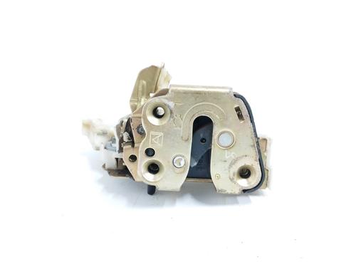 Used Rear left lock NISSAN TERRANO II (R20) 2.7 TDi 4WD (125 hp) 10723628