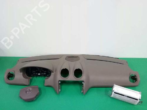 Used Dashboard RENAULT LAGUNA II (BG0/1_) 2.0 dCi (BG1T) (150 hp) 4885440