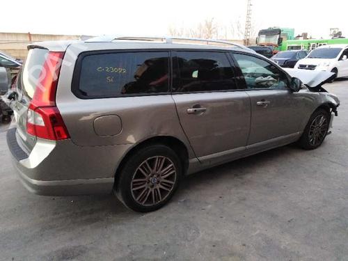 Cockpit VOLVO V70 III (135)  | BP18350870C47 