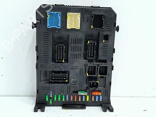 Used Fuse box Fuse box 38938255 38938255