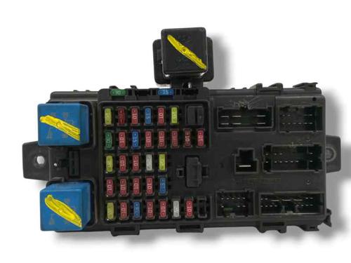 Used Fuse box HYUNDAI SANTA FÉ I (SM) 2.0 CRDi (113 hp) 21523882