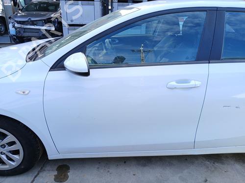 left-front-door-kia-ceed-cd-2018-31833961 main image