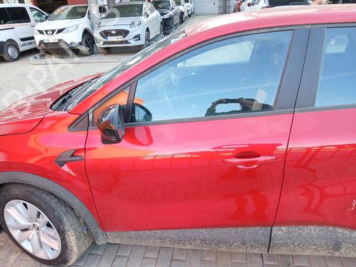 Porta frente esquerda RENAULT CAPTUR II (HF_) TCe 90 (HFM6) (91 hp) 31852813
