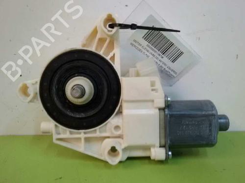 Used Left front window motor MERCEDES-BENZ A-CLASS (W176) A 200 (176.043) (156 hp) 1140037