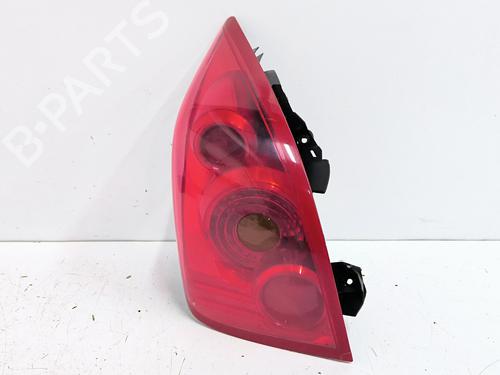 Venstre baglygte NISSAN PRIMERA Hatchback (P12) 1.9 dCi (120 hp) 33173864