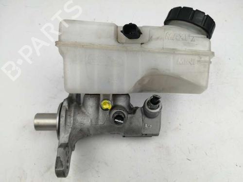 Used Brake master cylinder RENAULT CLIO IV (BH_) 0.9 TCe 90 (BHNF, BHMA, BHMH, BHJK, BHJR) (90 hp) 8191787