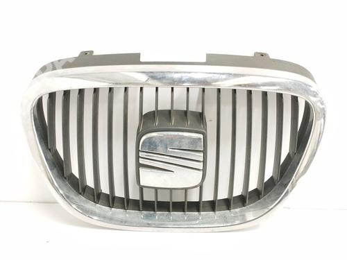 Used Grille FORD FOCUS II (DA_, HCP, DP) 1.6 TDCi (109 hp) 10681676