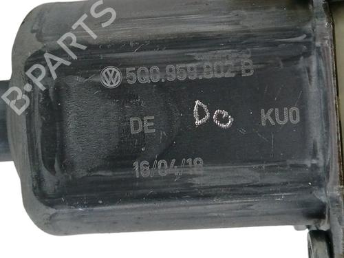 Front right window mechanism SEAT LEON ST (5F8) 2.0 TDI | BP17859915C23