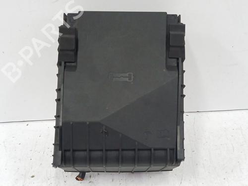 Used Fuse box VW GOLF V (1K1) 1.9 TDI (105 hp) 29828640