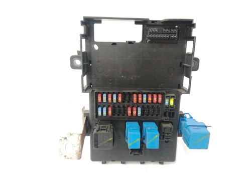 Used Fuse box NISSAN TERRANO II (R20) 2.7 TDi 4WD (125 hp) 10738721