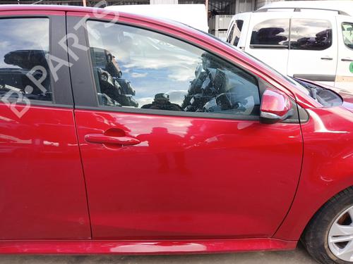 right-front-door-toyota-yaris-_p21_-_pa1_-_ph1_-2020-32165391 main image