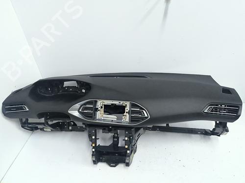 Used Dashboard Dashboard 37421357 37421357