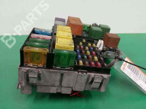 Fuse box OPEL CORSA C (X01)  | BP874426E1 