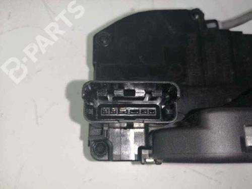 Front right lock NISSAN NV200 / EVALIA Bus  | BP8241321C97 