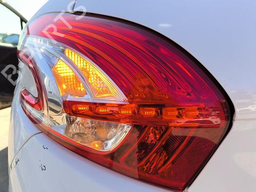 Used Left taillight Left taillight PEUGEOT 208 I (CA_, CC_) 1.2 VTI 82 (82 hp) 33660712 33660712