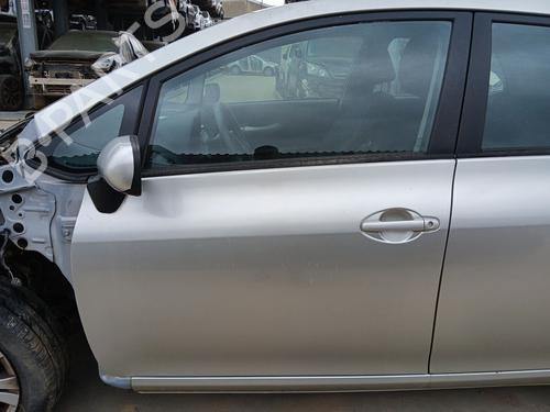 Puerta delantera izquierda Puerta delantera izquierda TOYOTA AURIS (_E15_) 1.6 (ZRE151_, ZRE151R) (124 hp) 36460838 36460838