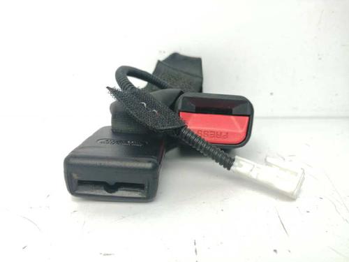 Used Seat buckle KIA SPORTAGE III (SL) 1.7 CRDi (116 hp) 14150454