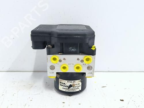 ABS Bremseaggregat ABS Bremseaggregat KIA CARENS I MPV (FC, FJ) 2.0 CRDi (113 hp) 36296817 36296817