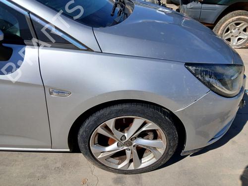Used Right front fenders Right front fenders OPEL ASTRA K (B16) 1.6 CDTi (68) (110 hp) 33873077 33873077