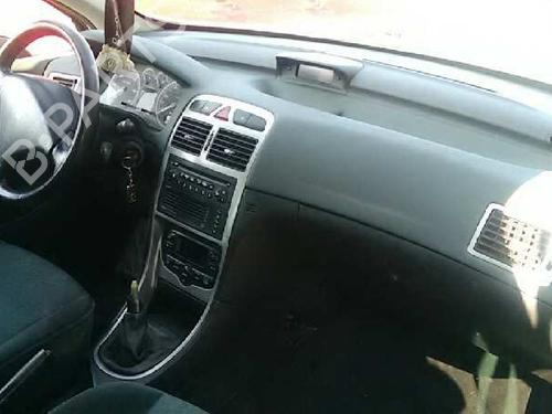 Fuse box PEUGEOT 307 SW (3H) | BP5823840E1