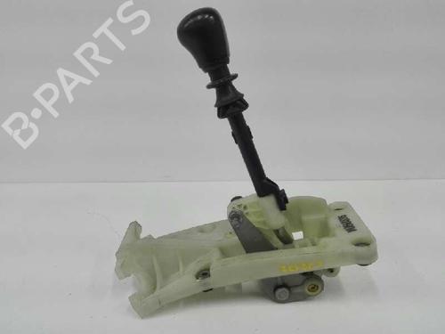 Used Gear lever NISSAN X-TRAIL I (T30) [2001-2013]  7424504