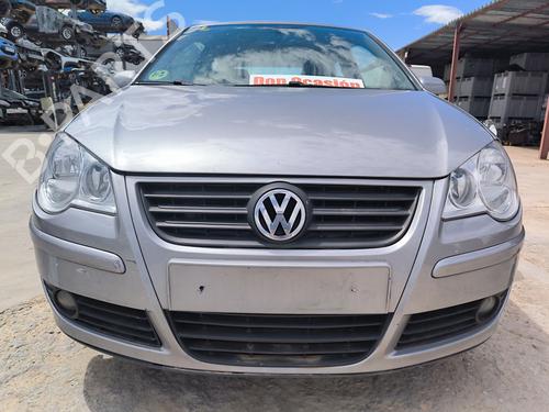 Pare-chocs avant Pare-chocs avant VW POLO IV (9N_, 9A_) 1.4 TDI (75 hp) 34734645 34734645