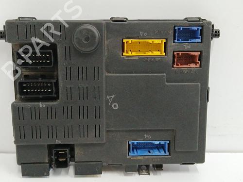 Used Fuse box CITROËN XSARA Coupe (N0) 2.0 HDI 90 (90 hp) 28836868