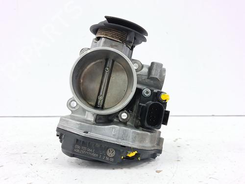 Used Throttle body VW POLO III (6N1) 100 1.4 16V (100 hp) 31115537