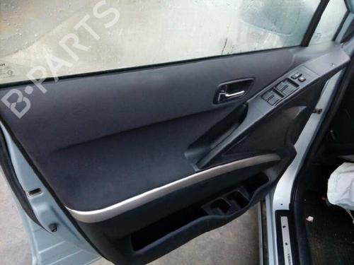 Fuse box TOYOTA COROLLA Verso (ZER_, ZZE12_, R1_) | BP11032663E1