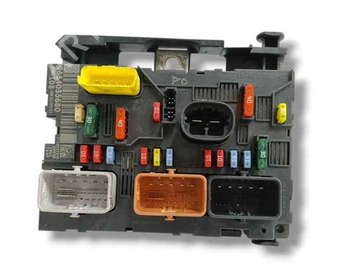 Zekeringkast CITROËN C4 Picasso I MPV (UD_) 2.0 HDi 138 (136 hp) 26657864