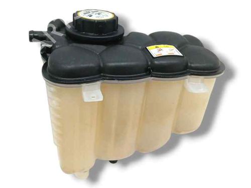 Used Expansion tank JAGUAR F-PACE (X761) [2015-2025]  26558781