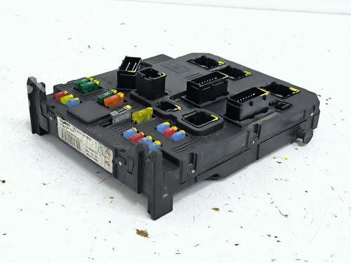 Fuse box AUDI A4 B6 (8E2) 2.0 | BP39648524E1 - Image 4