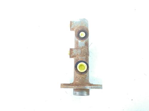 Used Brake master cylinder Brake master cylinder LAND ROVER 88/109 MK III Closed Off-Road Vehicle 2.3 D 4x4 (63 hp) 39648490 39648490