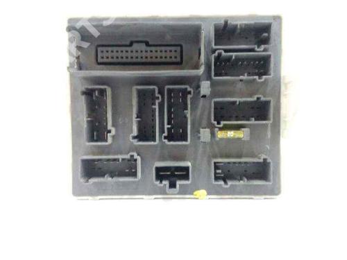 Used Fuse box FORD TRANSIT CONNECT (P65_, P70_, P80_) 1.8 TDCi (90 hp) 5882377