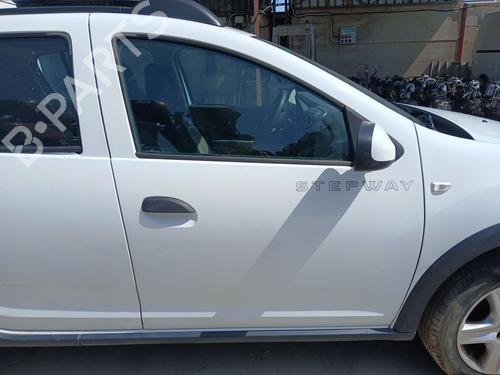 right-front-door-dacia-sandero-ii-2012-36866296 main image
