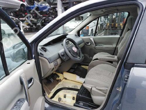 Fuse box RENAULT SCÉNIC II (JM0/1_) 1.5 dCi (JM0F) | BP7113394E1 