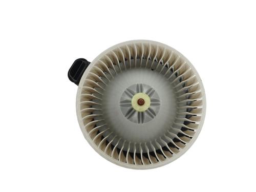 Used Heater blower motor TOYOTA AURIS (_E18_) 1.2 (NRE185_, NRE185R) (116 hp) 16085116