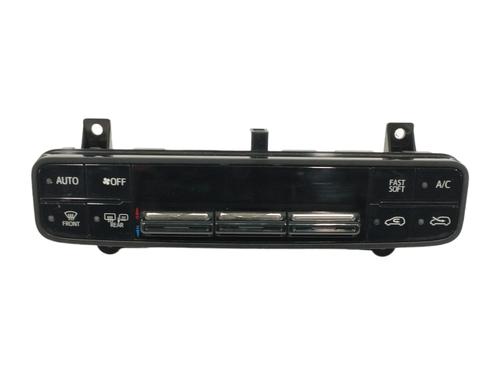 Used Climate control Climate control TOYOTA AURIS Estate (_E18_) 1.8 Hybrid (ZWE186_, ZWE186R, ZWE186H) (136 hp) 17021137 17021137